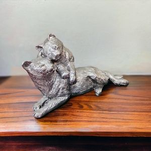 Miniature  Pewter Mother Cat & Kitty Sculpture by Rickers # 1604